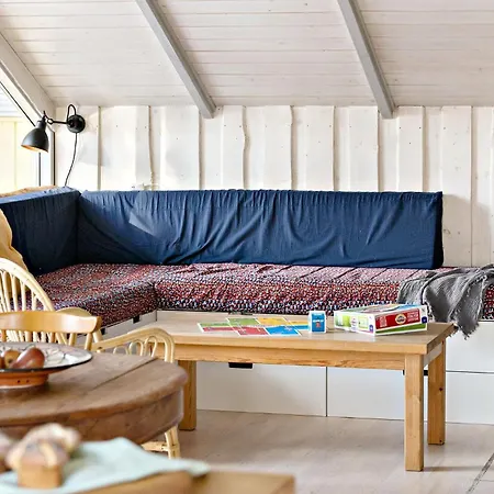 Feriehus 2 Bedroom Stunning In